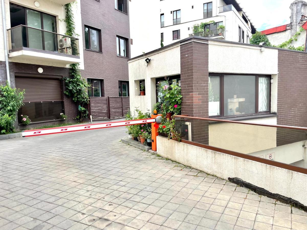 Green Corner Apartment Bucharest Exterior photo